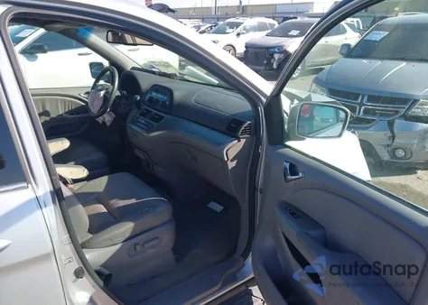 2010 Honda Odyssey Ex-L z USA, uszkodzony, nr VIN 5FNRL3H62AB037157